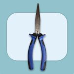 انبر دم پهن تابلوسازی برای خم‌کاری و تنظیم حروف فلزی و پلاستیکی