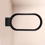 فریم فلزی لایت باکس کپسولی عمودی با سایز 40 در 80 سانت، طراحی مقاوم با رنگ کوره‌ای مناسب برای ساخت تابلوهای سفارشی و حرفه‌ای توسط تابلوسازان.