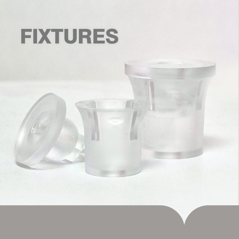 تصویر فیکسچرهای قفلی اکریلیک نیمه‌شفاف، پایه و اسپیسر نصب تابلو روی دیوار