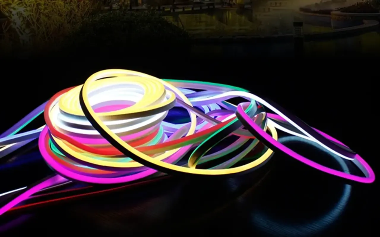 رفع مشکلات نئون فلکسی: راهنمای کامل برای تابلوهای باکیفیت و پایدار