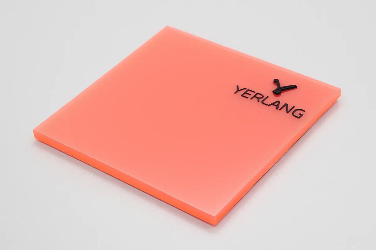 راهنمای خرید ورق پلکسی گلاس برای تابلوسازی