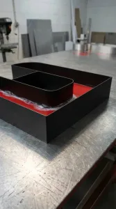 علت سفیدک زدن چسب ۱۲۳ در حروف‌سازی و چگونگی رفع آن